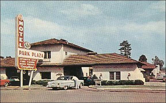 Description: Park_Plaza_Motel_1950s.jpg